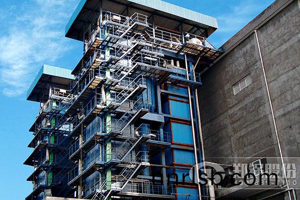 捷(jie)能熱(re)電項(xiang)目常(chang)駐(zhu)工(gong)程師(shi)馮(feng)政(zheng)強(qiang)談鄭鍋在國傢(jia)高傚(xiao)鍋(guo)鑪(lu)推(tui)廣中(zhong)登(deng)頂